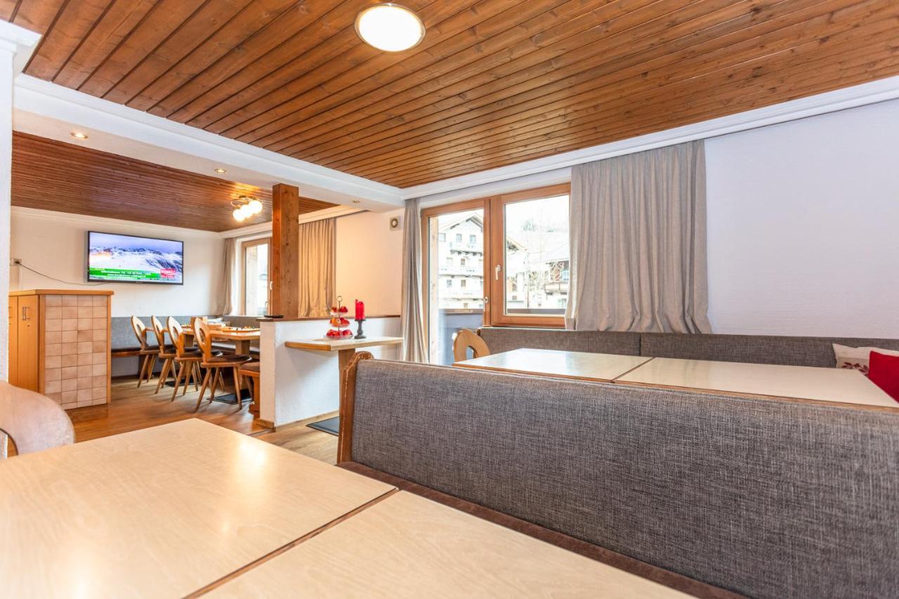 Apartment Dreier