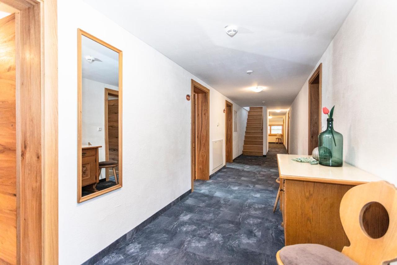 Dreier Apartment *